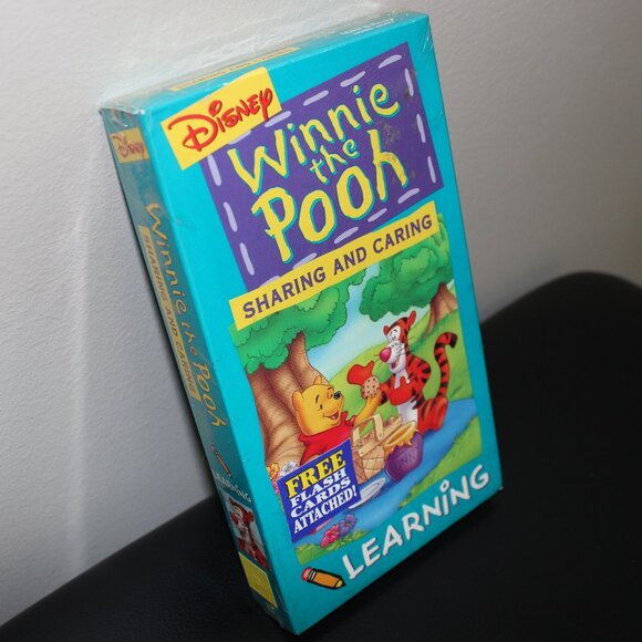 3/$55❤️Disney Winnie the Pooh Learning Sharing and Caring VHS 1994 + FLASH CARDS - Picture 1 of 7